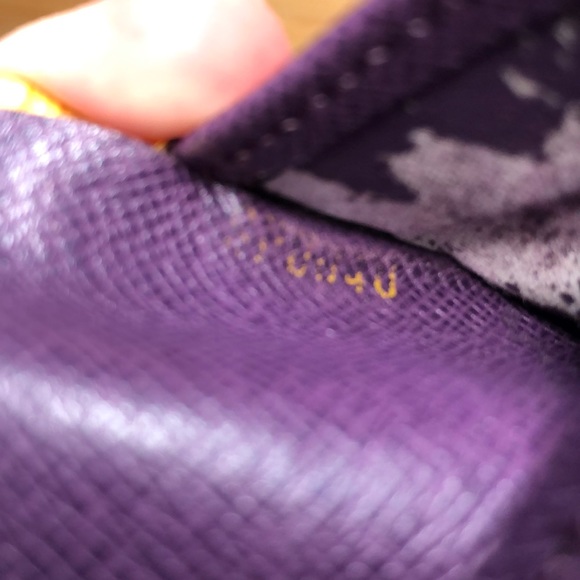 SOLD Louis Vuitton Wallet Epi Leather - Picture 6 of 8